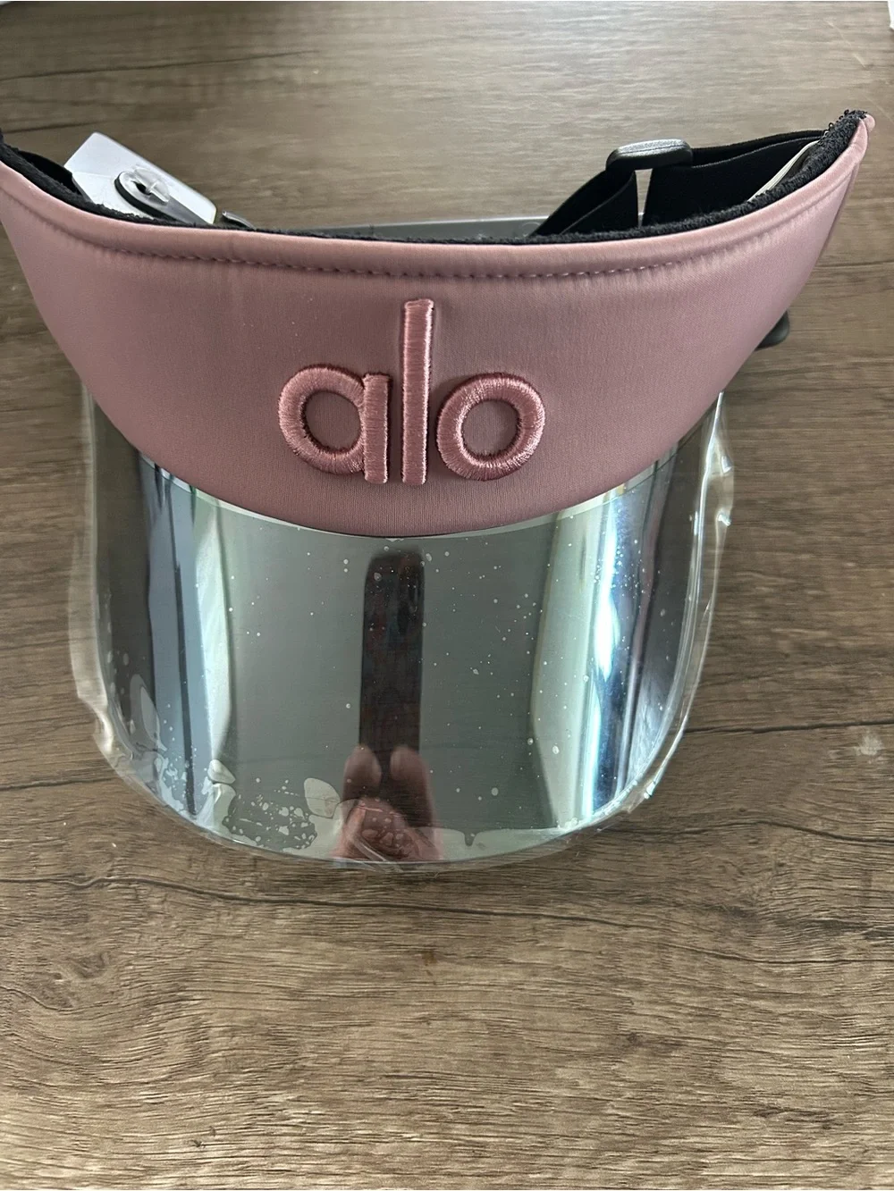 ALO Yoga Airlift Visor in the color Smoky Quartz